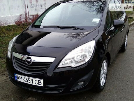 Opel Meriva 2011 року