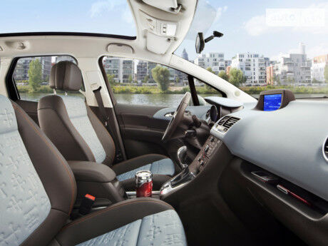 Опель Мерива 2006 року Opel Meriva 2006 року