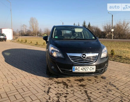 Opel Meriva 2011 року