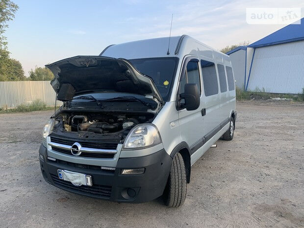 Opel Movano пасс. 2005 року