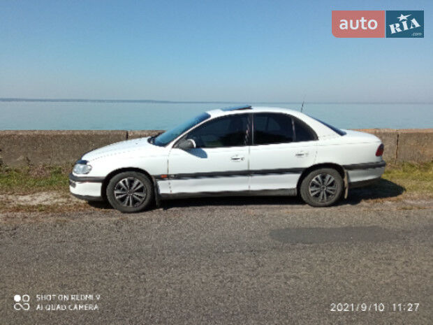 Опель Омега 1995 року Opel Omega 1995 року