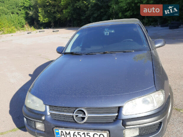 Opel Omega 1998 року