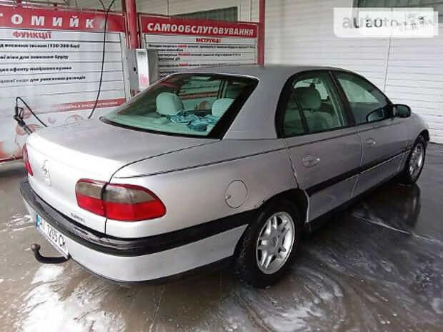 Opel Omega 1998 года