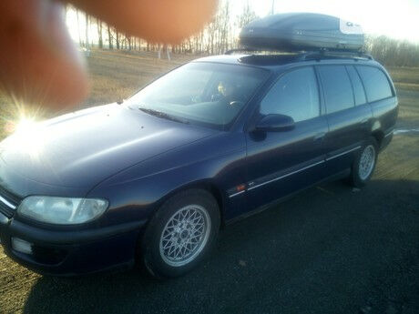 Opel Omega 1997 року