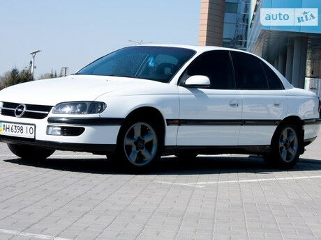 Opel Omega 1998 года