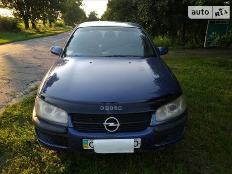 Опель Омега 1998 року Opel Omega 1998 року