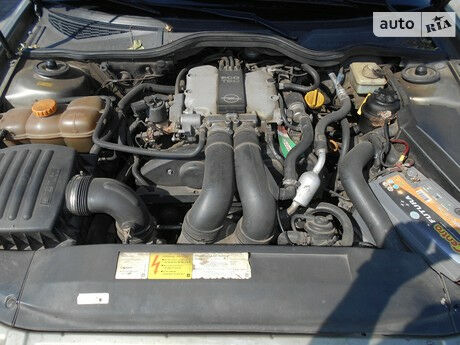Opel Omega 1989 року