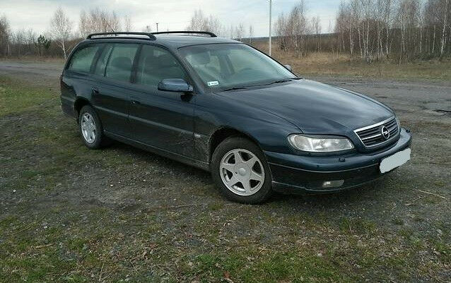 Опель Омега 2002 года Opel Omega 2002 года