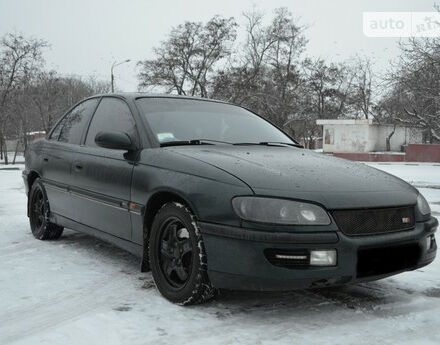 Opel Omega 1995 року