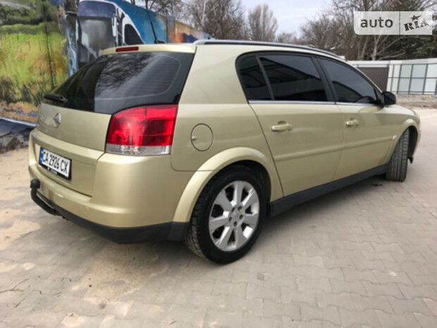 Opel Signum 2003 року