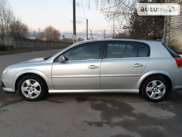 Opel Signum 2005 року