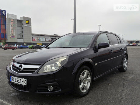 Опель Сигнум 2005 року Opel Signum 2005 року