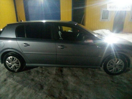 Опель Сигнум 2004 року Opel Signum 2004 року