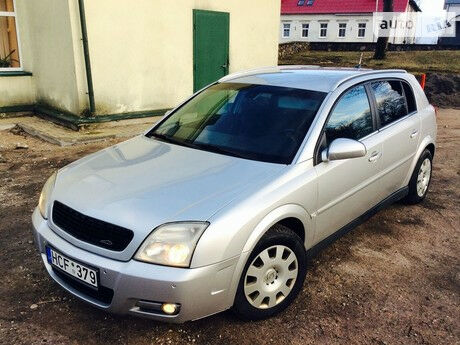Опель Сигнум 2004 року Opel Signum 2004 року