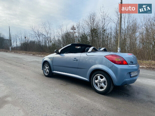 Опель Тигра 2004 года Opel Tigra 2004 года