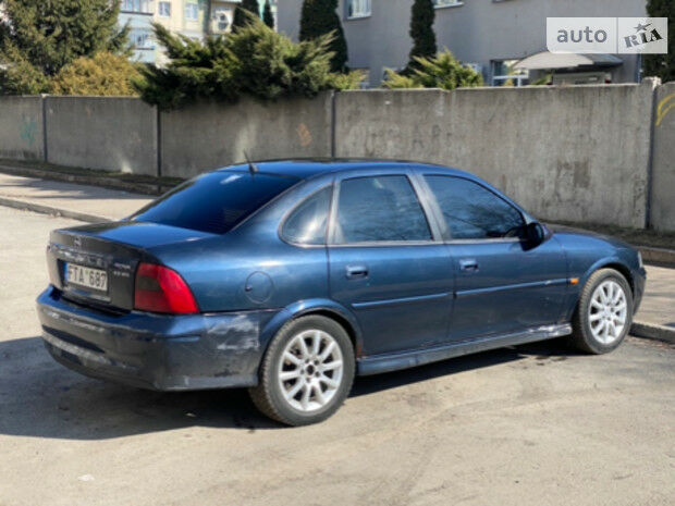 Opel Vectra B 2001 року