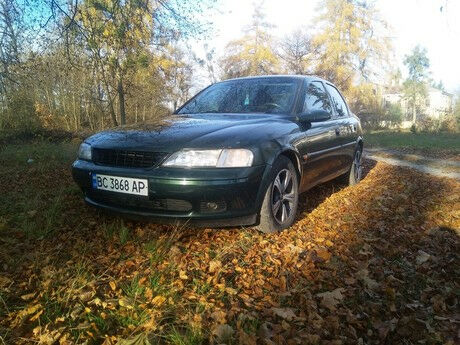 Opel Vectra B 1998 года