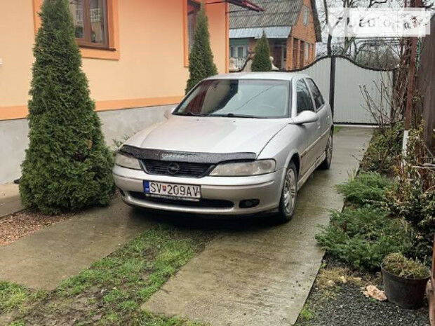 Opel Vectra B 2000 року