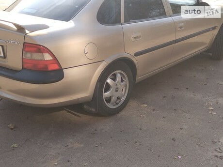 Opel Vectra B 1998 года