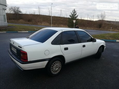 Опель Вектра 1992 року Opel Vectra 1992 року