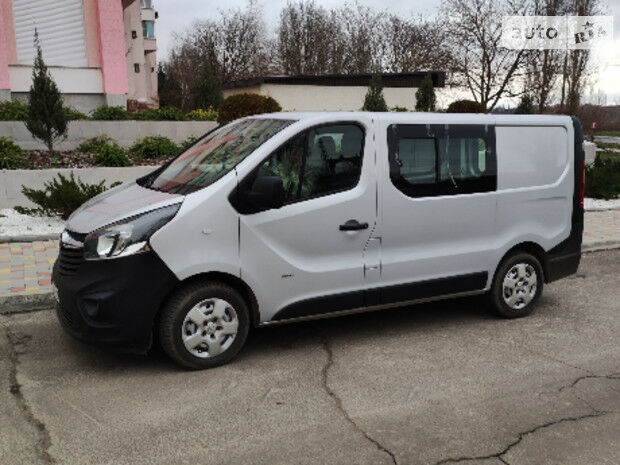 Опель Виваро груз. 2017 года Opel Vivaro груз. 2017 года