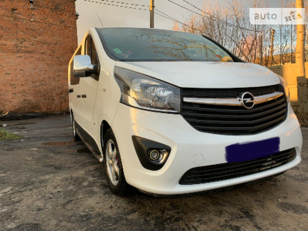 Opel Vivaro груз. 2015 года