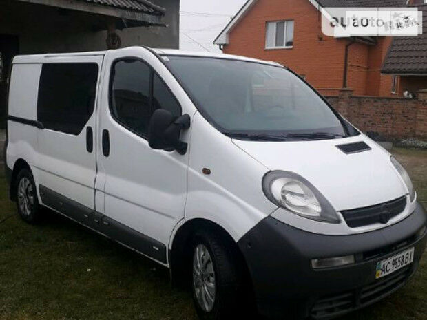 Opel Vivaro груз. 2005 року