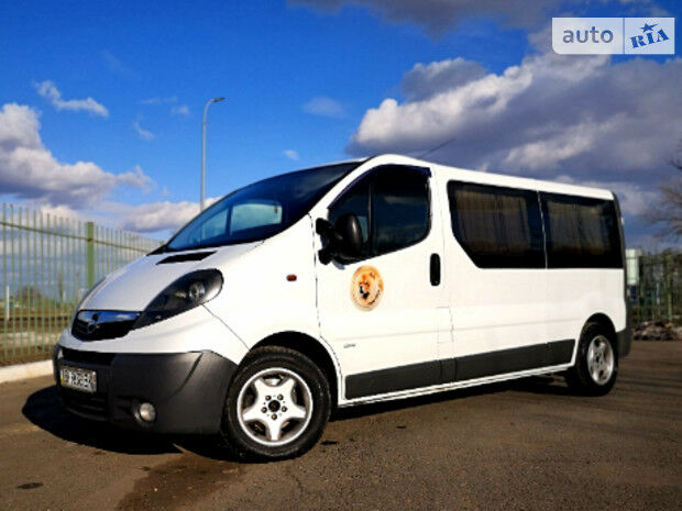 Opel Vivaro пасс. 2007 года