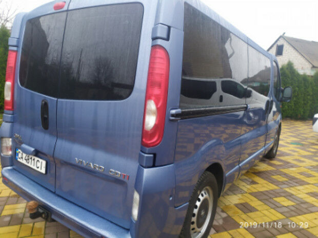 Opel Vivaro пасс. 2014 года