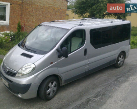 Opel Vivaro пасс. 2009 года