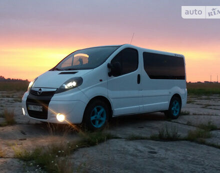 Opel Vivaro пасс. 2007 года