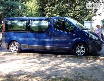 Opel Vivaro пасс. 2008 года