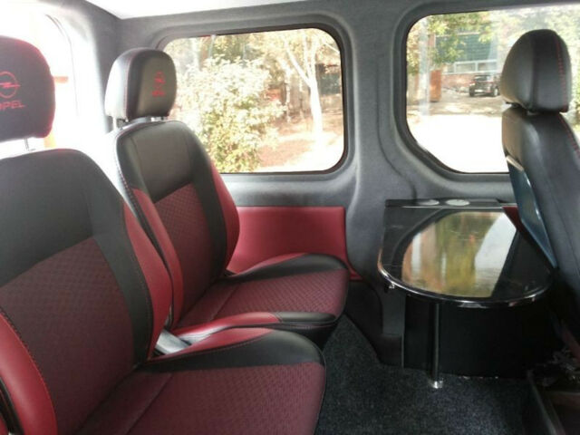 Opel Vivaro 2009 года