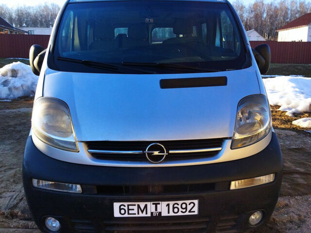 Opel Vivaro 2003 года