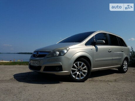 Опель Зафира 2007 года Opel Zafira 2007 года