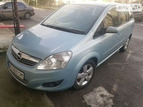 Opel Zafira 2009 года