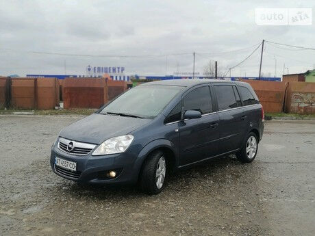 Opel Zafira 2009 року