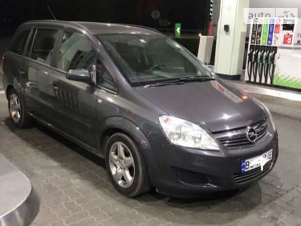 Opel Zafira 2008 року