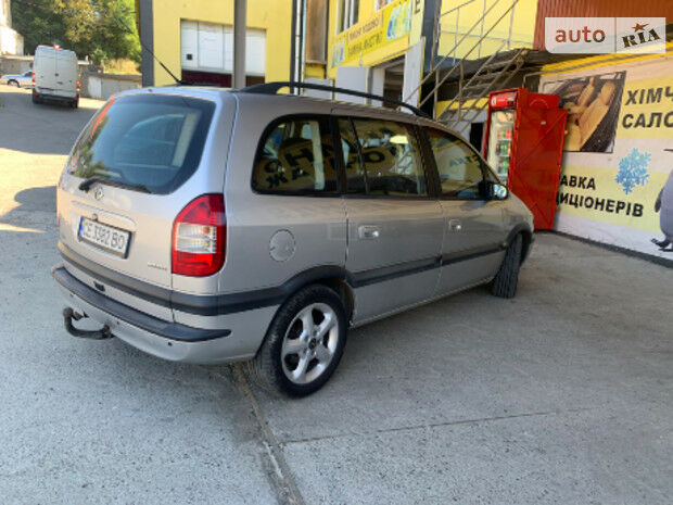 Opel Zafira 2003 года