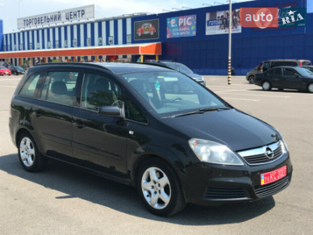 Opel Zafira 2009 року