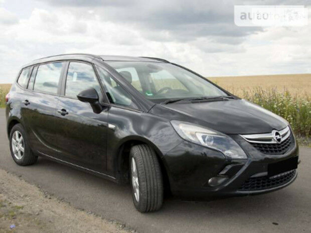 Opel Zafira 2012 року