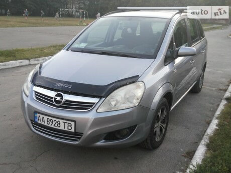 Opel Zafira 2008 года