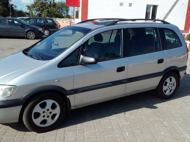 Opel Zafira 2001 року