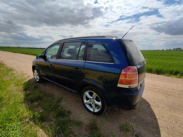 Opel Zafira 2007 року