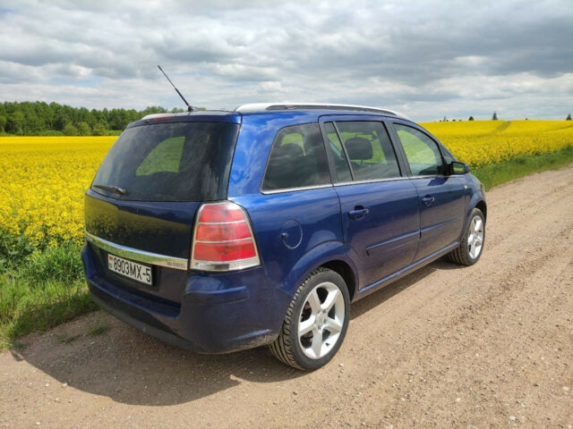 Opel Zafira 2007 року