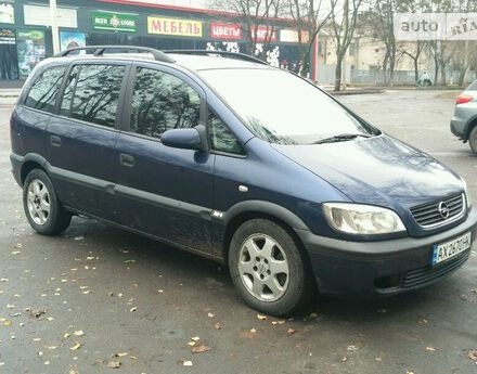 Opel Zafira 2000 года