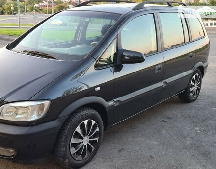 Opel Zafira 2000 года