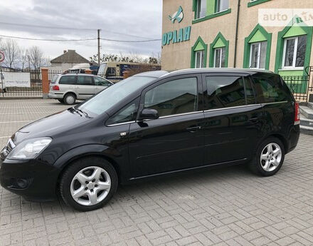 Opel Zafira 2008 года