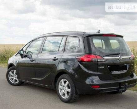 Opel Zafira 2012 року