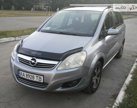 Opel Zafira 2008 года